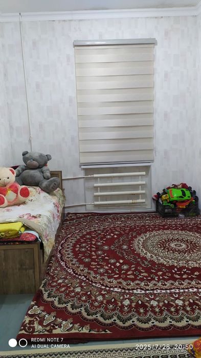 Радуга 67 да 2 хонали 2 этаж квартира сотилади. МАКЛЕРСИЗ.