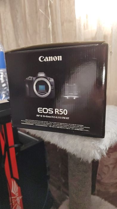 Фотоаппарат Canon EOS R50