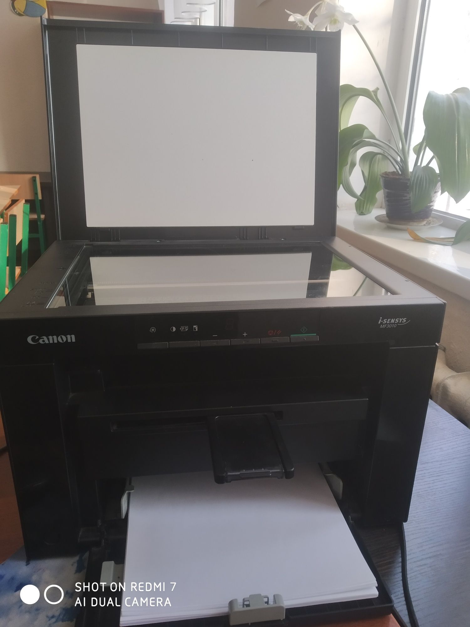 Canon 3010 3x1 СРОЧНО Тошкент: 200 у.е. - Периферийные устройства ...
