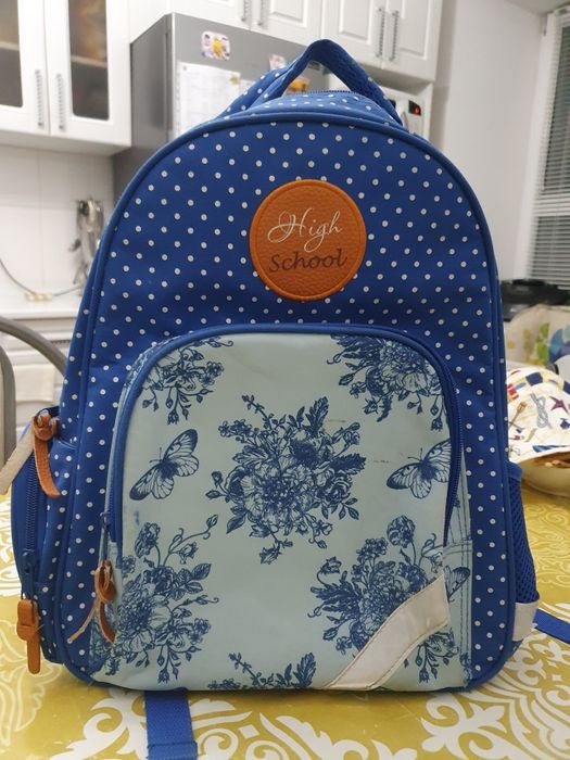 Школьный рюкзак для девочек