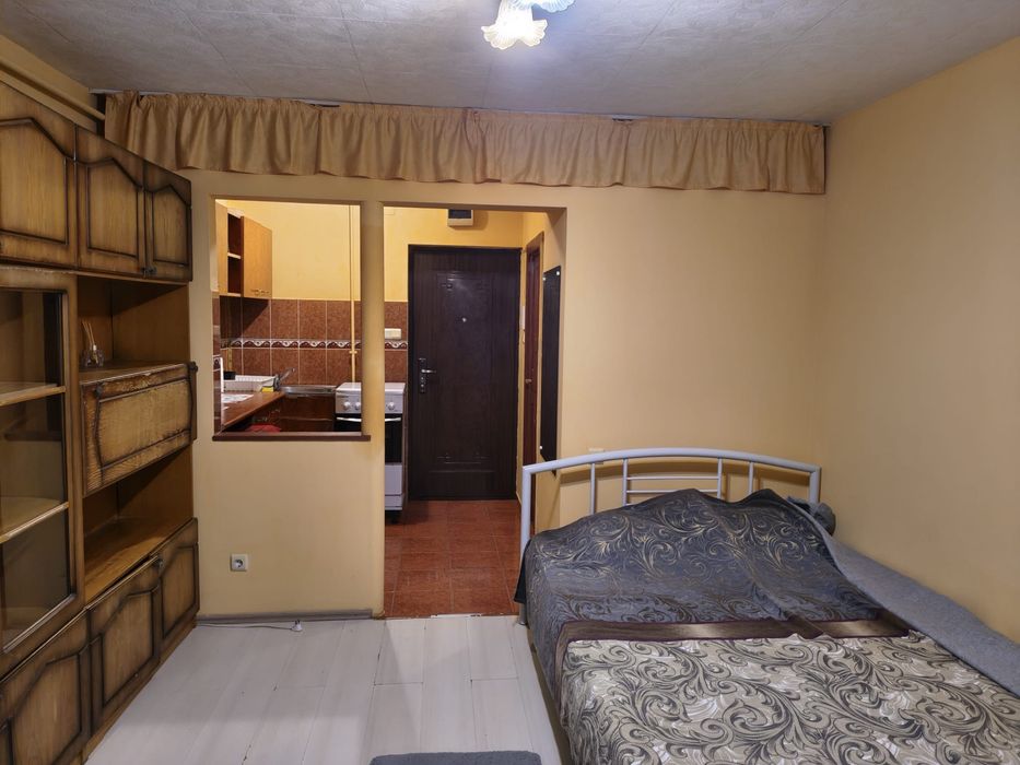 Garsoniera de inchiriere