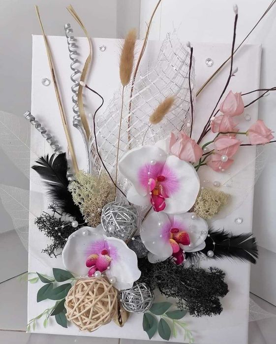 Картини от мъх и цветя