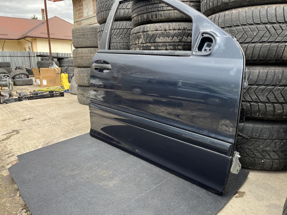 Portiera / Usa dreapta fata Mercedes C W203