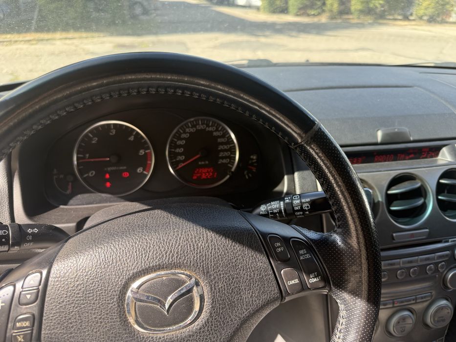 Mazda 6 break, 2004