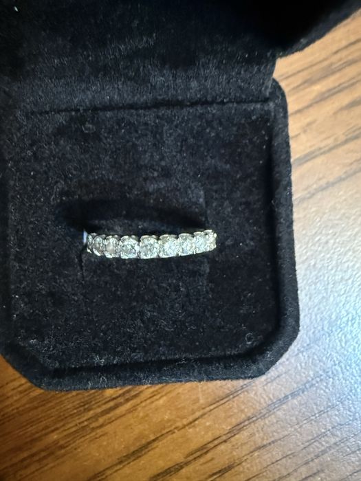 Продам кольцо золотое  с брилл.750 проб.