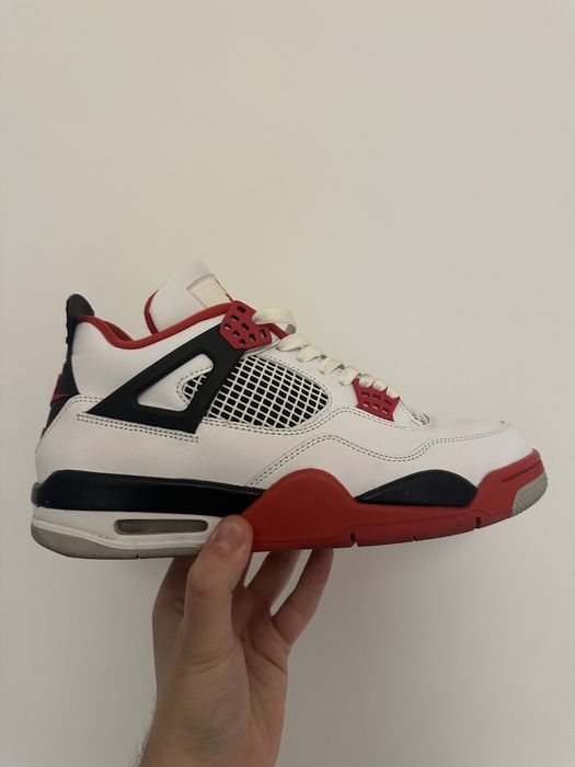Jordan retro 4 fire red 2020