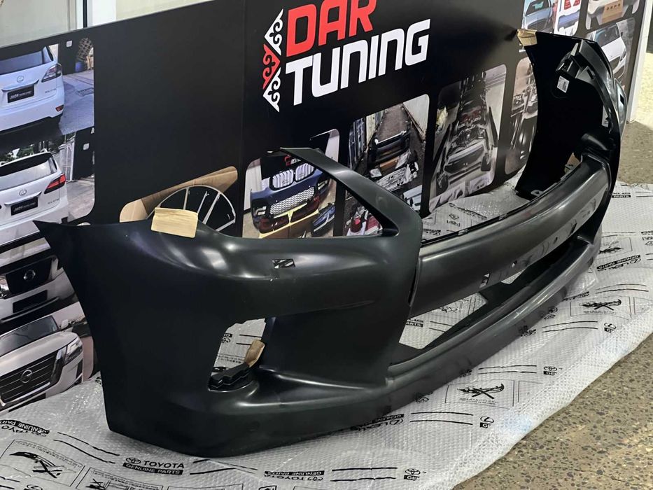 Передний бампер Lexus 570 новый оригинал