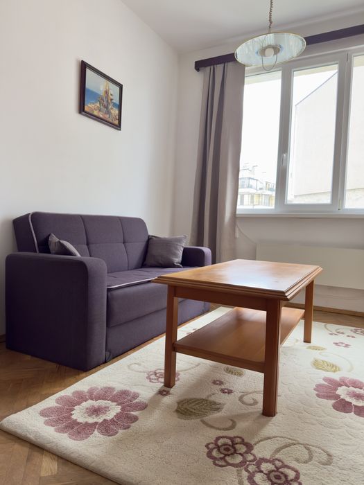 Апартамент с две спални в центъра на Бургас