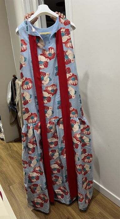 Платье от бренда roman