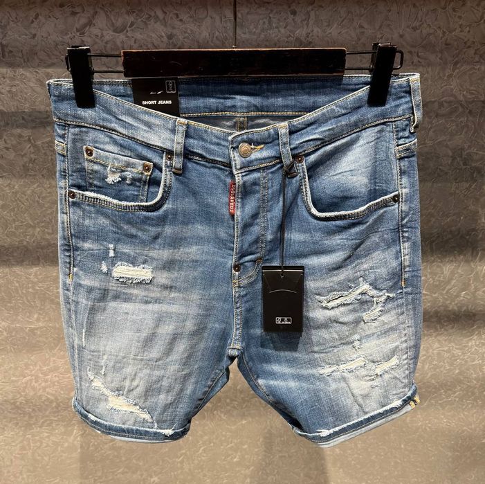 Мъжки къси дънки DSQUARED2 – стил, комфорт и спортно-елегантна визия