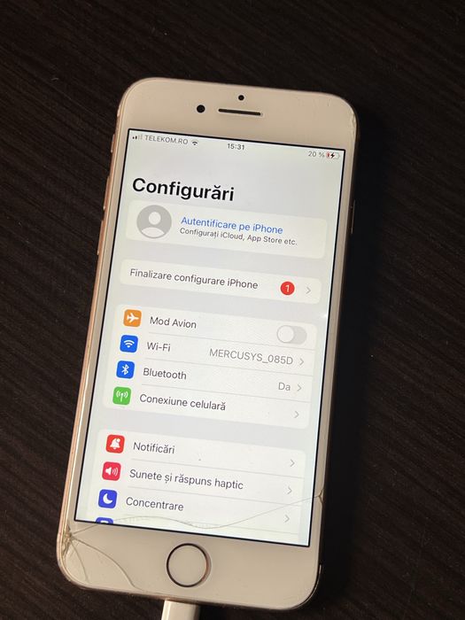 Iphone 8 / 64gb /pentru piese (placa)