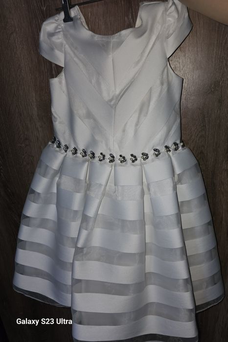 Новое  Шикарное Платье для девочки