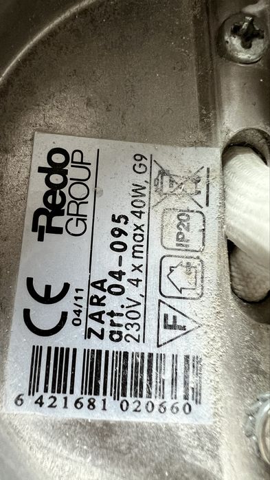 Corp iluminat cu 4 spoturi