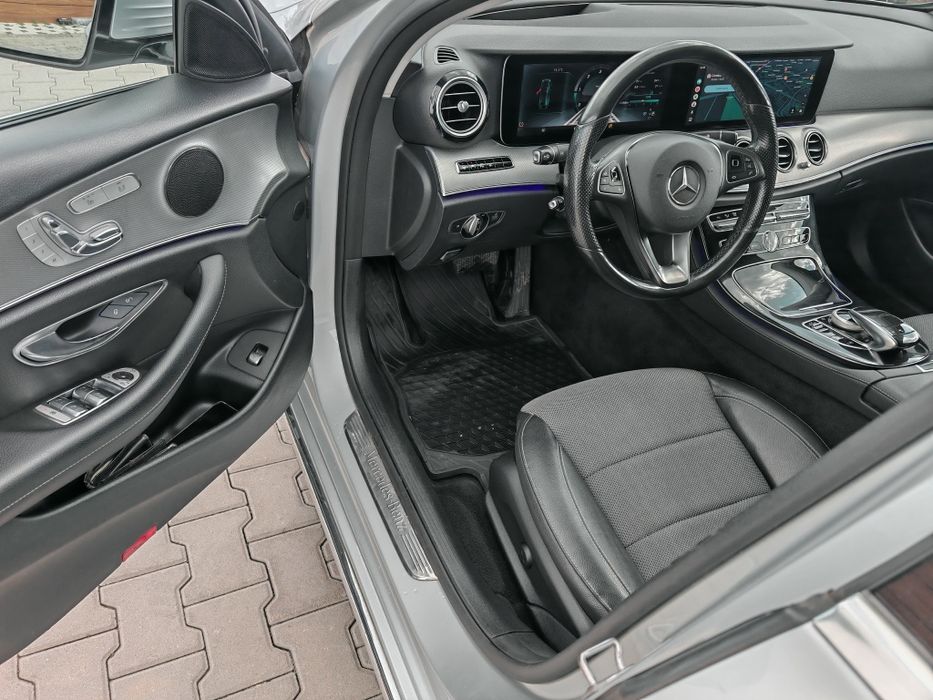Mercedes-Benz E-Klasse Avantgarde, 2.0 Diesel 194 CP, Faruri Multibeam