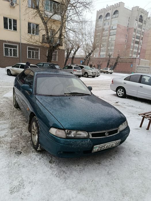 Продам Мазду Кронос