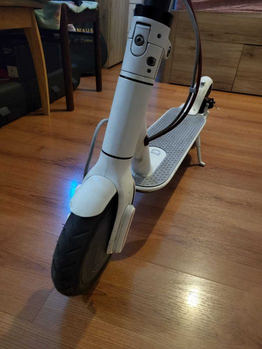 электросамокат Xiaomi M365