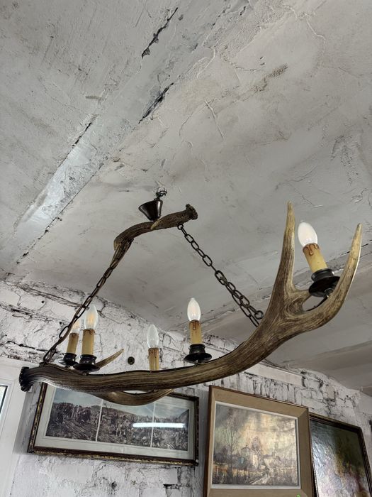 Candelabru din coarne naturale