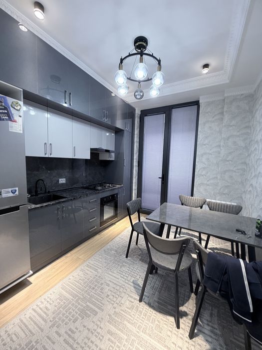 Юнусабад 13 Квартал Ж/К Хонсарой 2/5/12 Квартира Сдается Первые