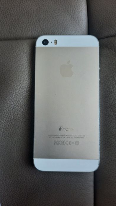 Iphone 5s белого цвета (16Gb)