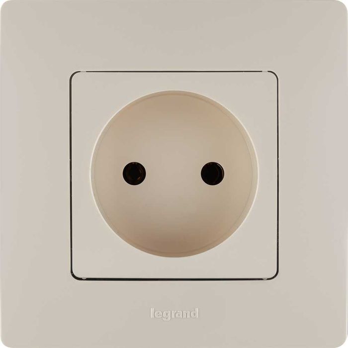 Розетки, выключатели. Legrand Etika. Слоновая кость. Распродажа