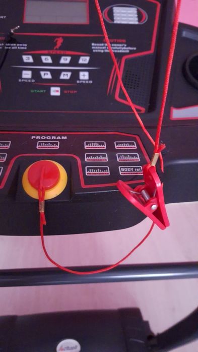Banda de alergare electrica Actuell t2000i, bluetooth, FitShow, Kinomap, putere maxima 3CP, senzori puls manual, port MP3