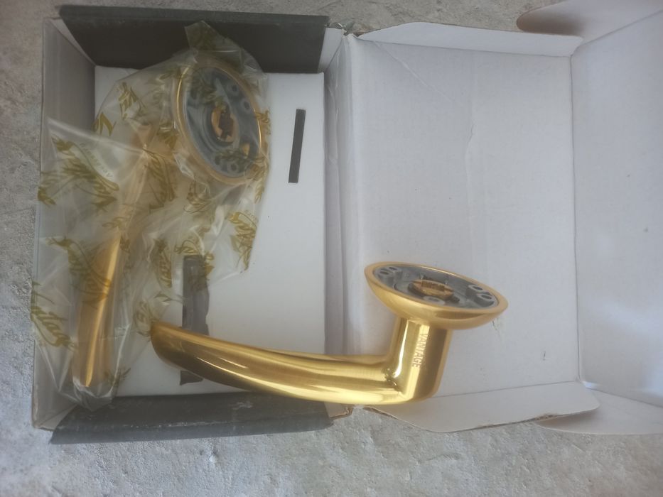 Ручки дверные 7 шт