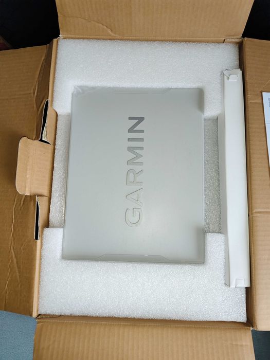 Картплоттер с эхолотом Garmin GPSMAP 8410xsv без трансдьюсера