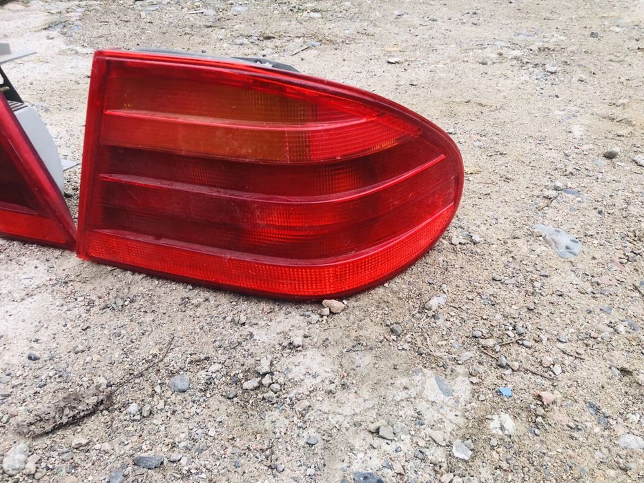 Задние фары на мерс