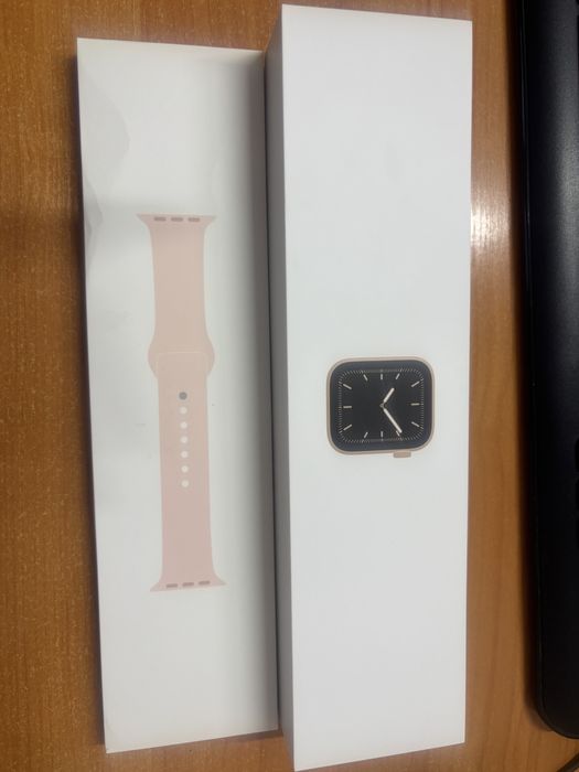 Apple whatch 5 series