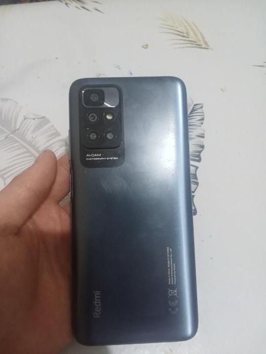 Assalamu alekum Redmi 10 obmen yaqwi telefonlaga 128 tali