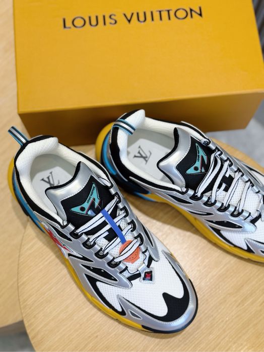 Adidasi Louis Vuitton , calitate premium , pe comanda , noi , 42