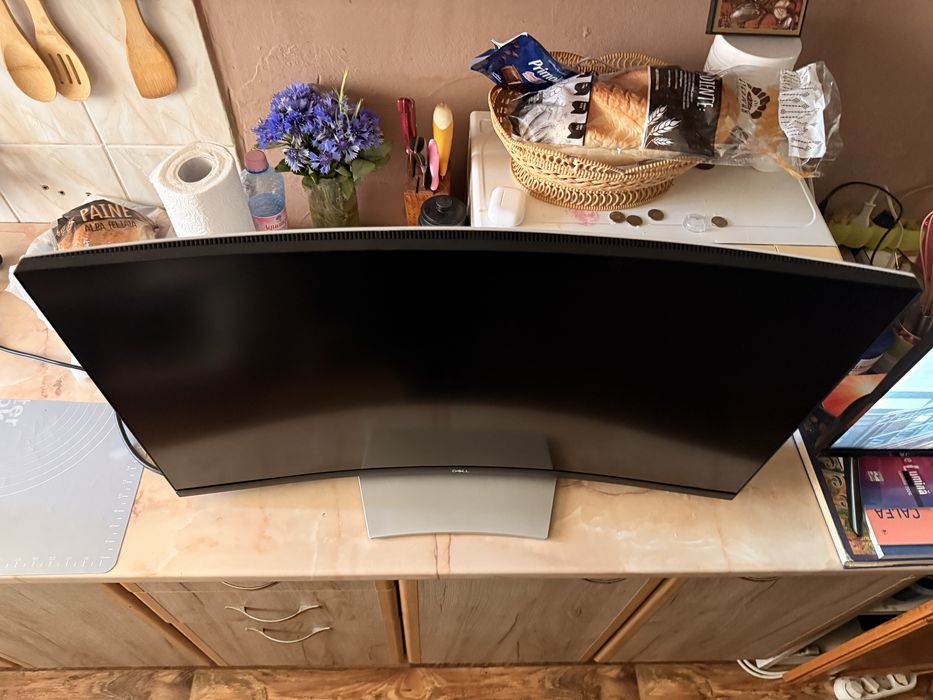 Monitor Dell 4k Curbat 32inch
