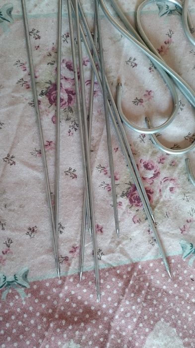 Дърводелски рендета стари и метални шишове и куки