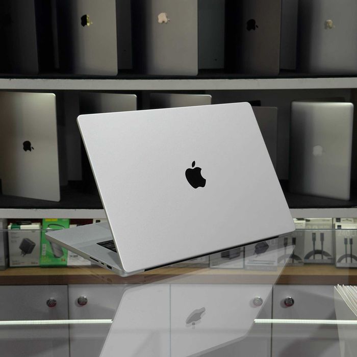 Macbook Pro 16 inch M3 Max 36GB Ram Nasiya Savdo bor