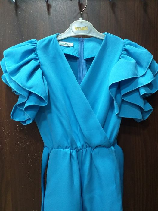 Красивый комбинезон на 146-150 рост 9-11 лет