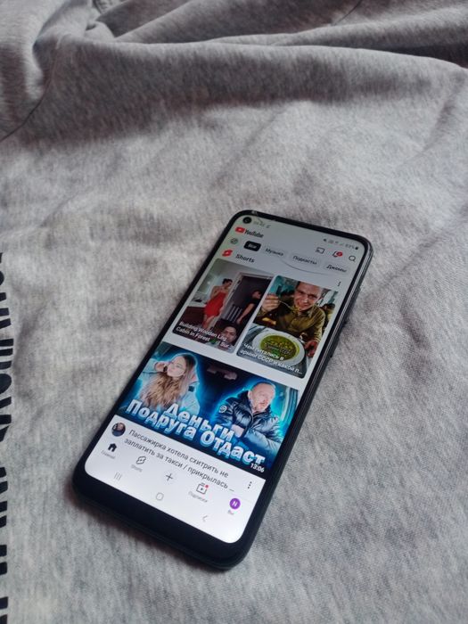 Самсунг а 11 отличный срочно