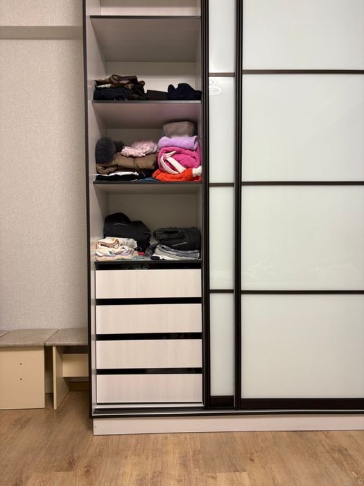 Продам шкаф купе