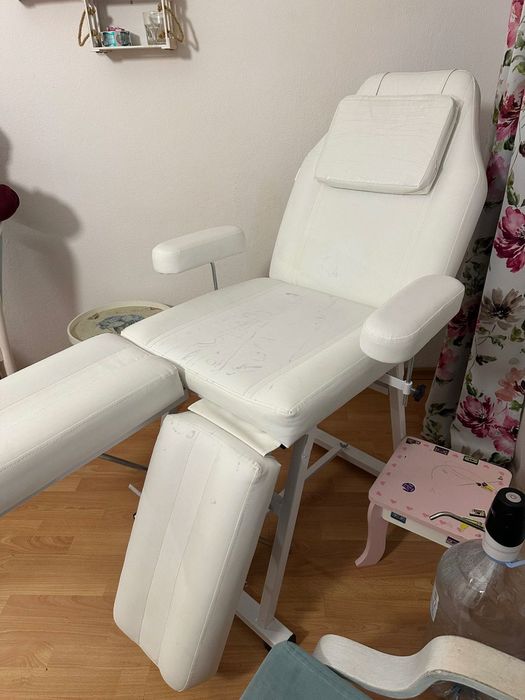 Професионален стол за педикюр, татоси и козметика