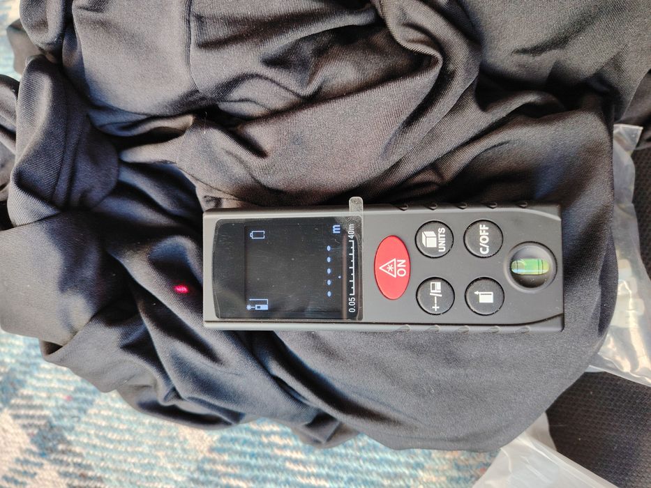 Telemetru cu laser 70m LCD precizie +/-2mm