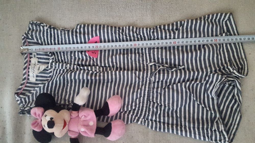 Продавам HM гащеризон за момиченце.