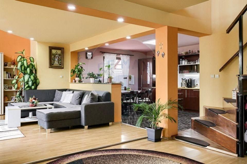 Casă de vânzare în Lipova