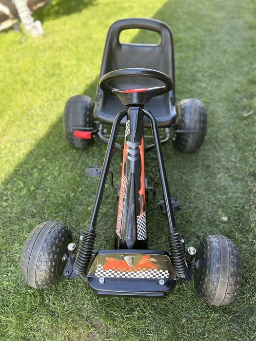 Kart cu pedale pentru copii