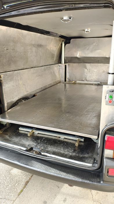 VW T4-катафалка..