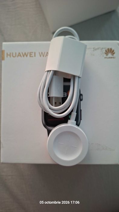 Smartwatch Huawei D2 în garanție