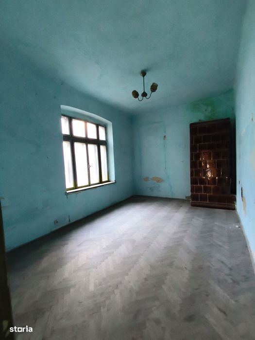 Apartament în Peninsula aproape de plaja, 105 mp, etaj 1, decomandat.