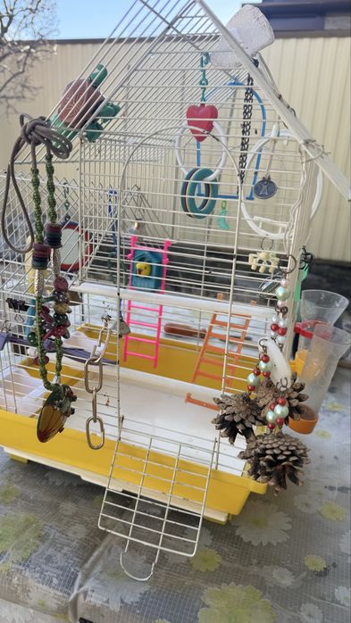 Продам клетку для попугая