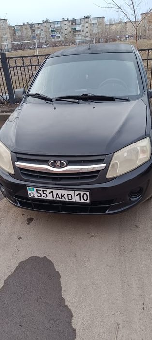Продам Гранту 2013 года.