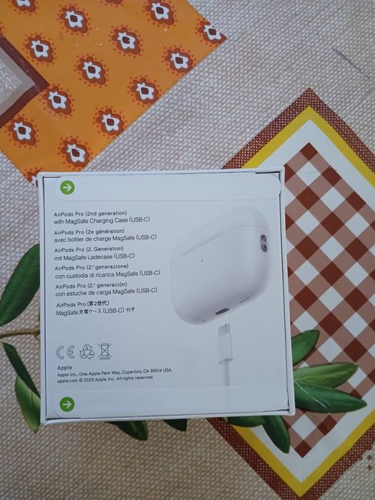 Casti Apple Airpods Pro (2nd Generation) Carcasa MagSafe (USB-C) - 202