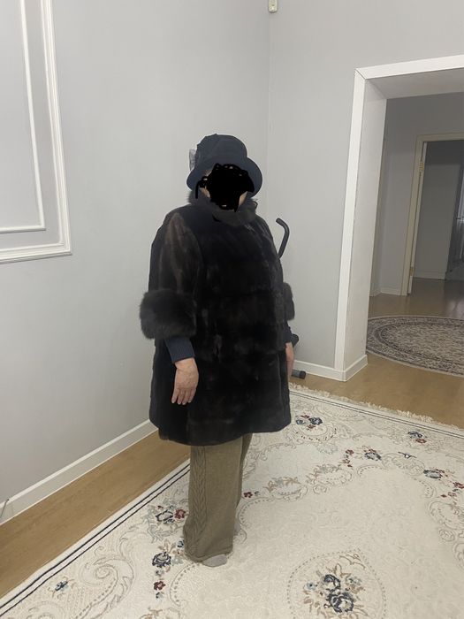 Продам шубу норковая с соболем