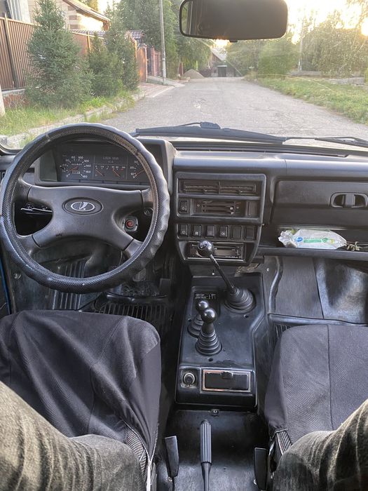 Продам ниву ваз 21213